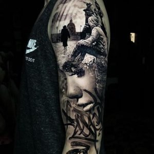 Gaya Tato yang Menggunakan Karya Black and Grey