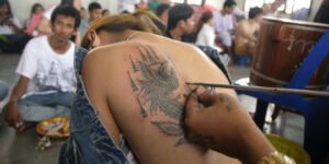 Hubungan yang Dalam Keyakinan dan Tato di Thailand